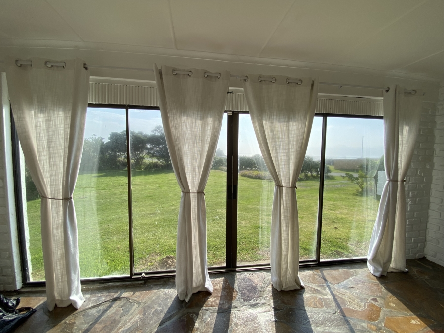 To Let 3 Bedroom Property for Rent in Kidds Beach Eastern Cape